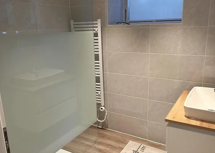 Vennoase Μονσάου